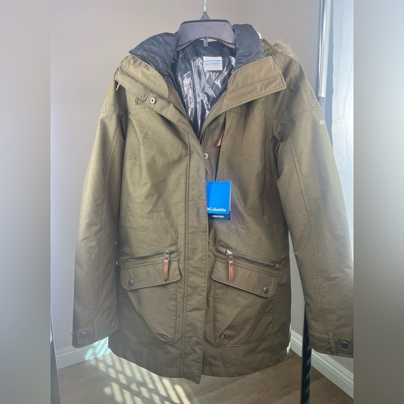 Columbia Women's Carson Pass Waterproof Insulated Interchange Jacket - Picture 2 of 15